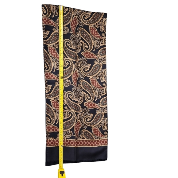 GEOFFREY BEENE deep red navy blue paisley 100% silk smokers scarf Dark Academia - Picture 7 of 8